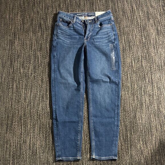 American Eagle Outfitters Denim - American eagle mom jean dark wash NEW